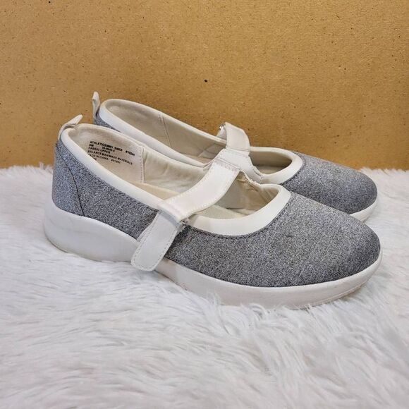 Comfortview Grey and White Mary Jane Emmy Sneakers- Size 9 - Picture 3 of 8